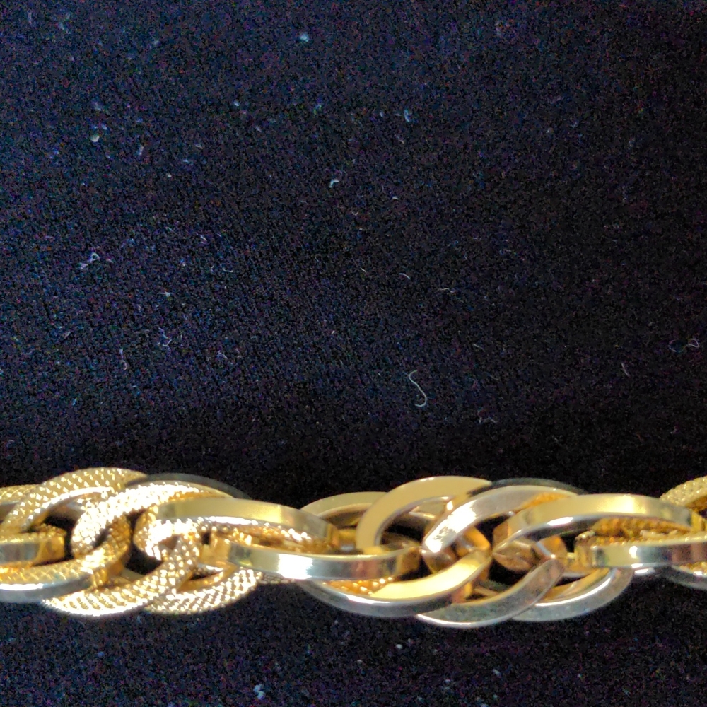 Brush Link Bracelet - Picture 5 of 5